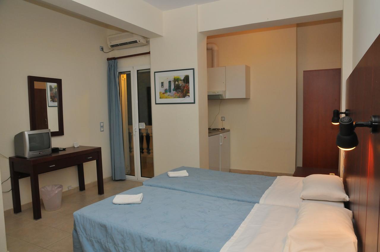 Ionion Star Hotel Tholon Exterior photo